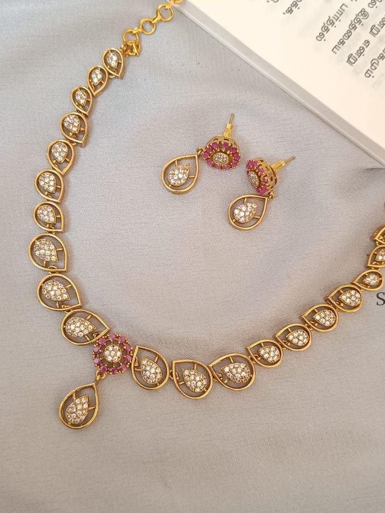 Pretty Necklace Set