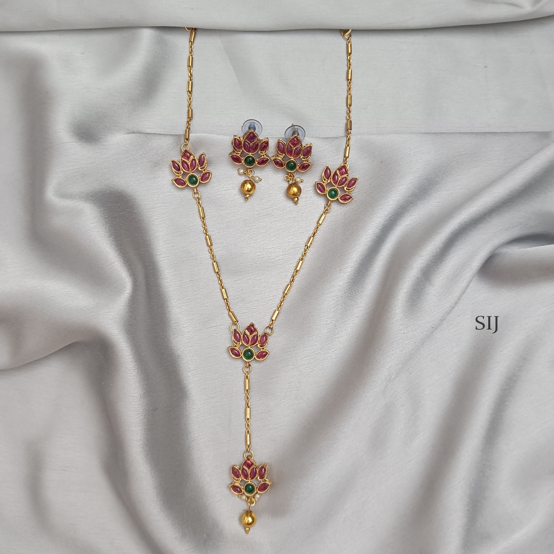 Lotus Thin Layer Necklace with Earrings