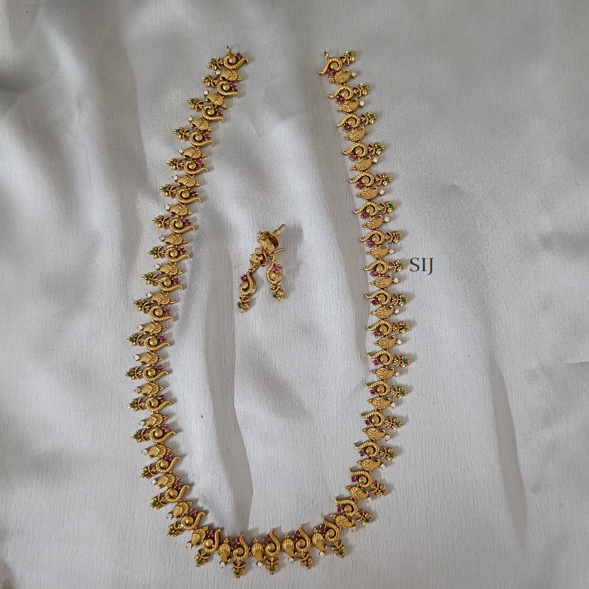 Attractive Long Haram with Earrings