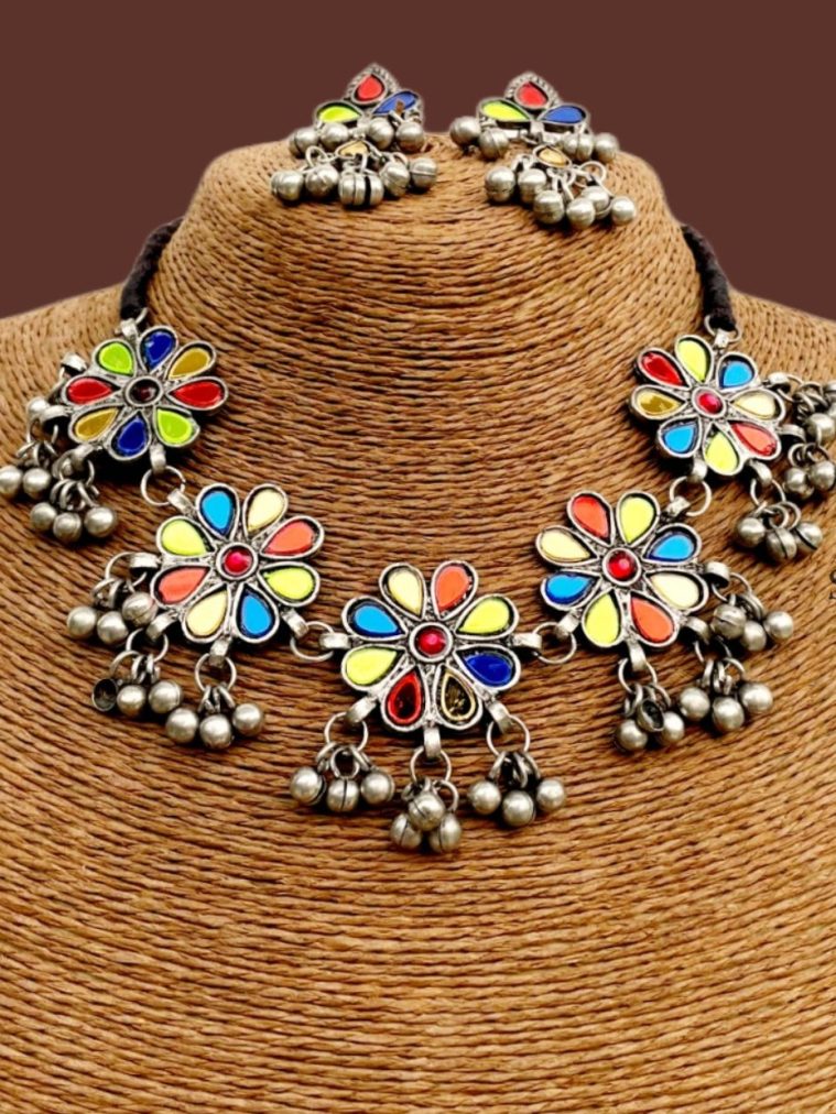 Attractive Oxidised Multicolor Flower Choker