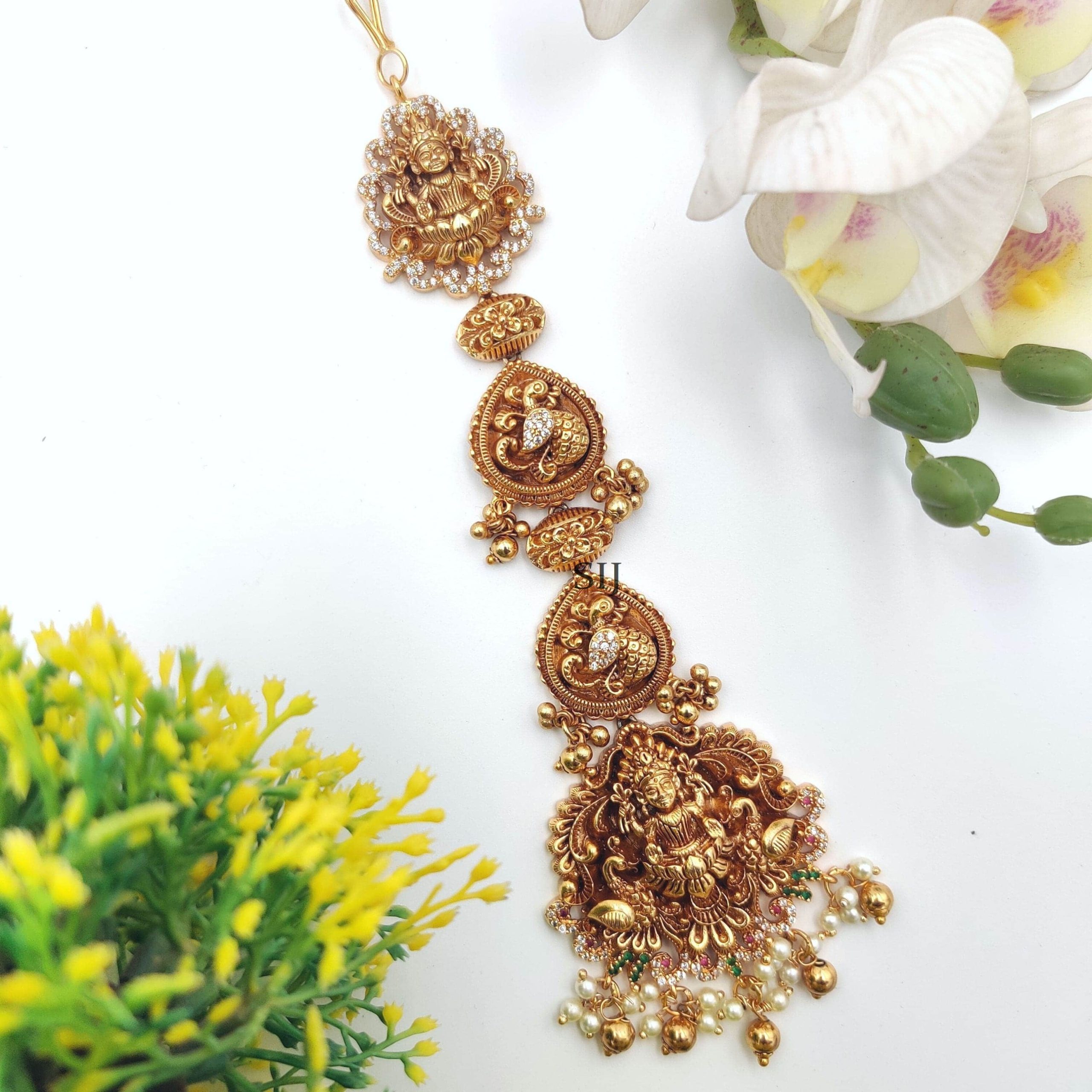 Charming Nakshi Lakshmi Tikka - South India Jewels