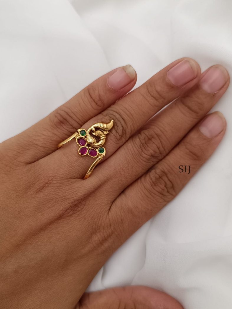 Shimmering Peacock Neli Finger Rings