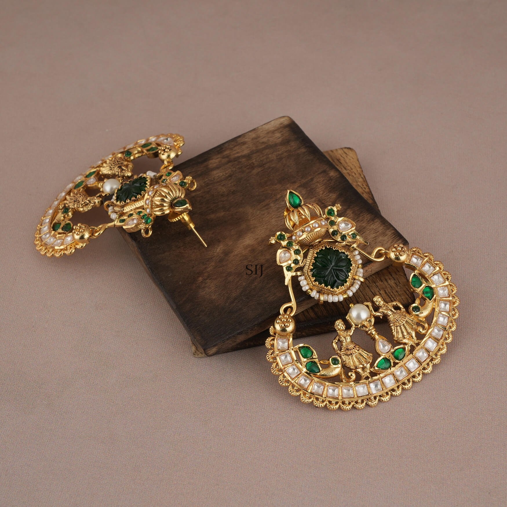 Stunning Kundan Stone Chandbali Earring