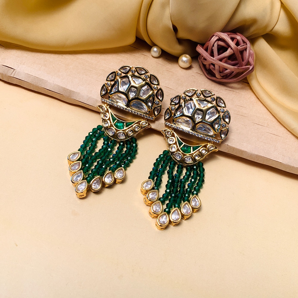 Twinkling Green Emerald Pachi Kundan Earrings