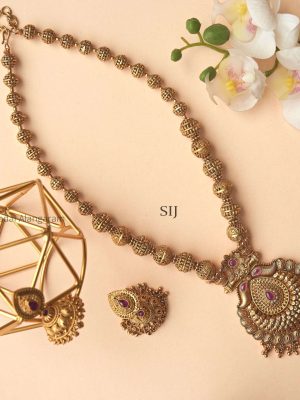 Twinkling Non Idol Pendant And Chain Set