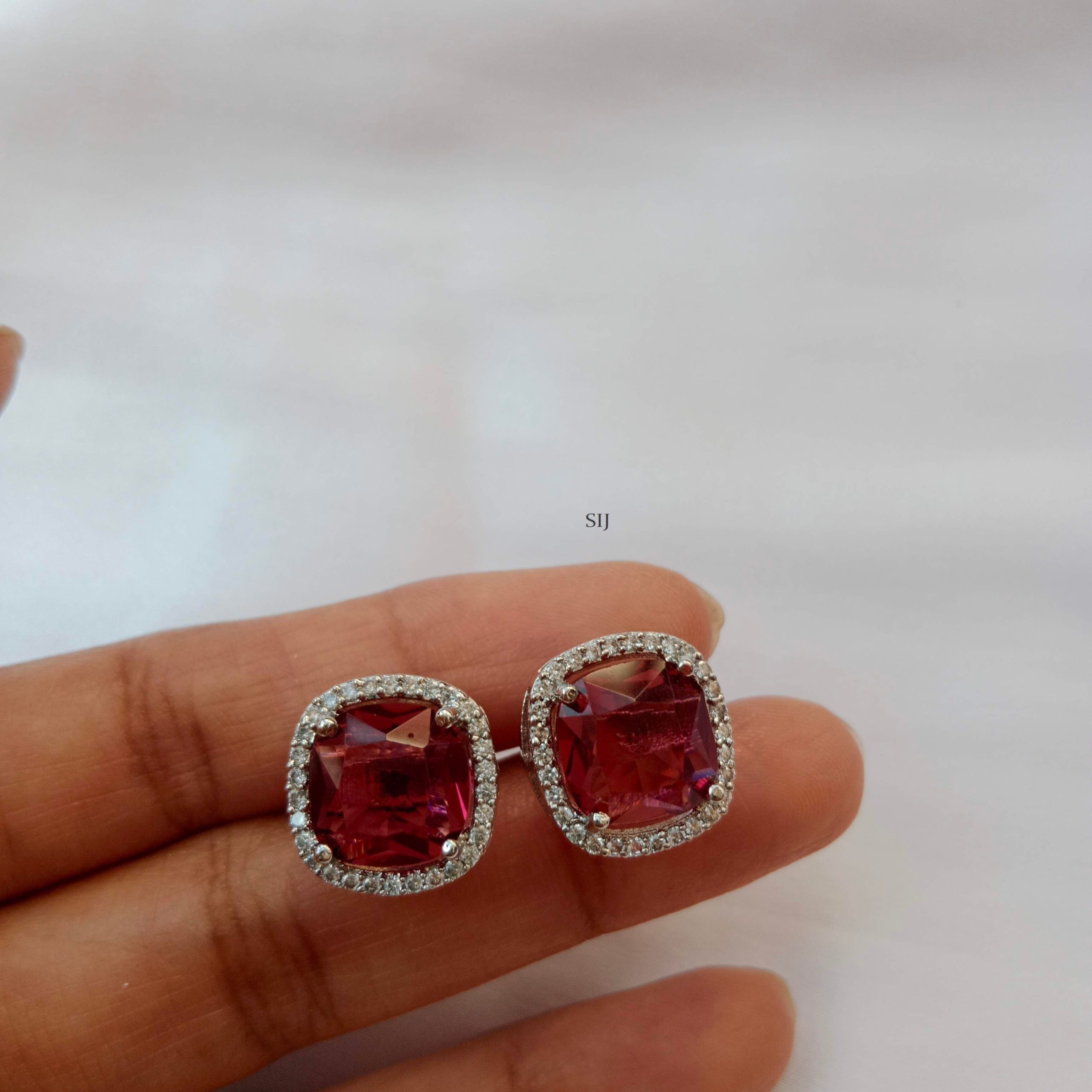 Pretty AD Stones Ear Studs with Coloured Stone