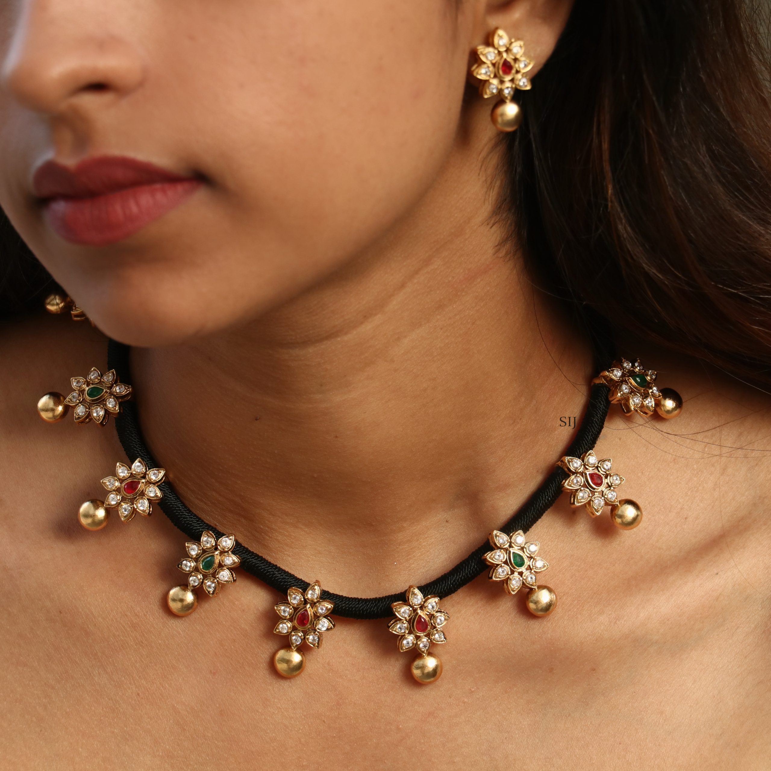 Beautiful Aashrita Black Thread Necklace
