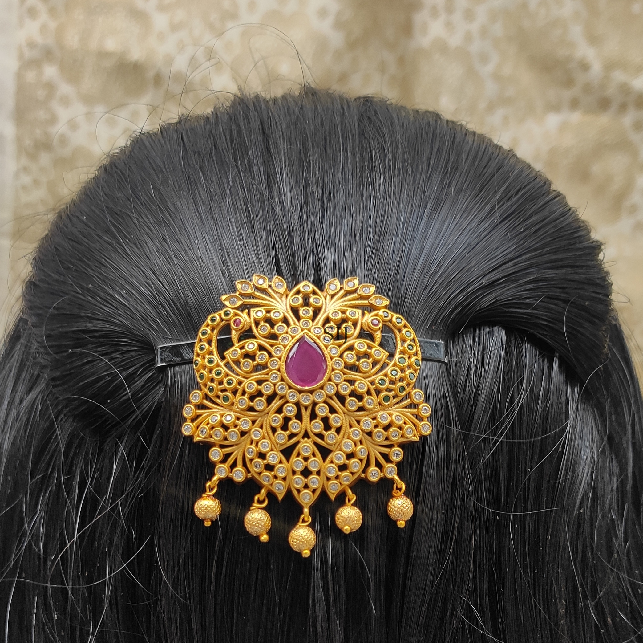 Imitation Flower Design Stone Studded Hair Choti