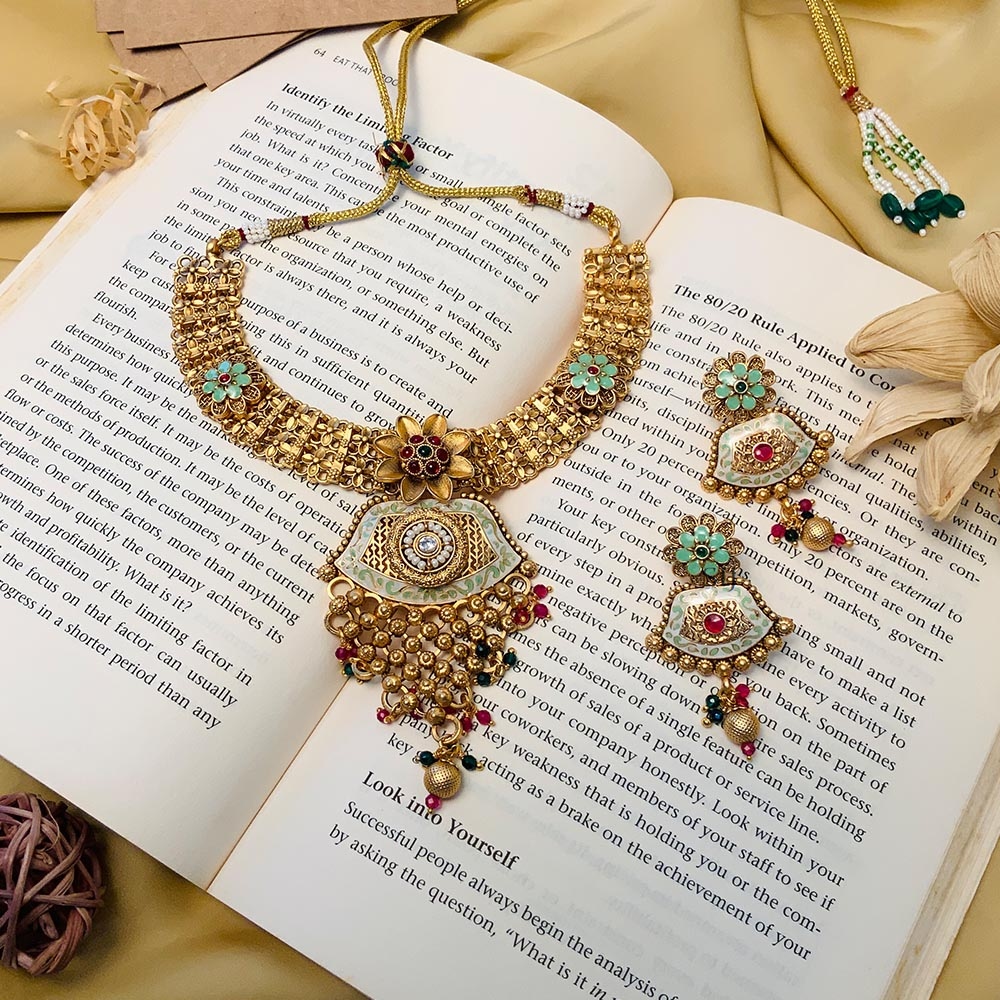 Stunning Gold Plated Antique Kundan Necklace
