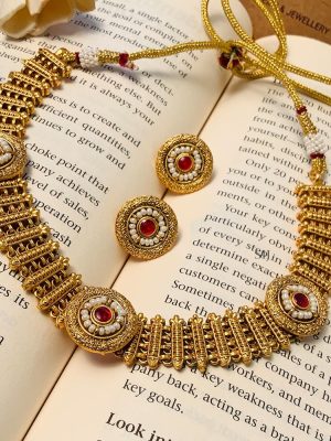 Marvelous Matt Gold Plated Kundan Necklace