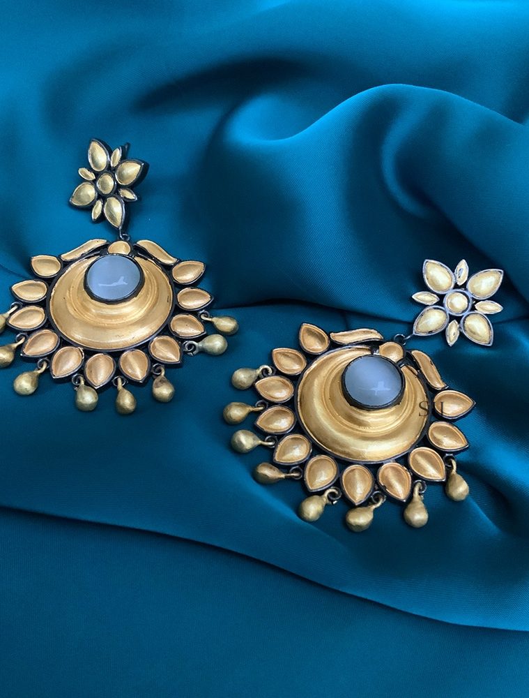 Alluring Gold Plated Kundan American Diamond Earrings