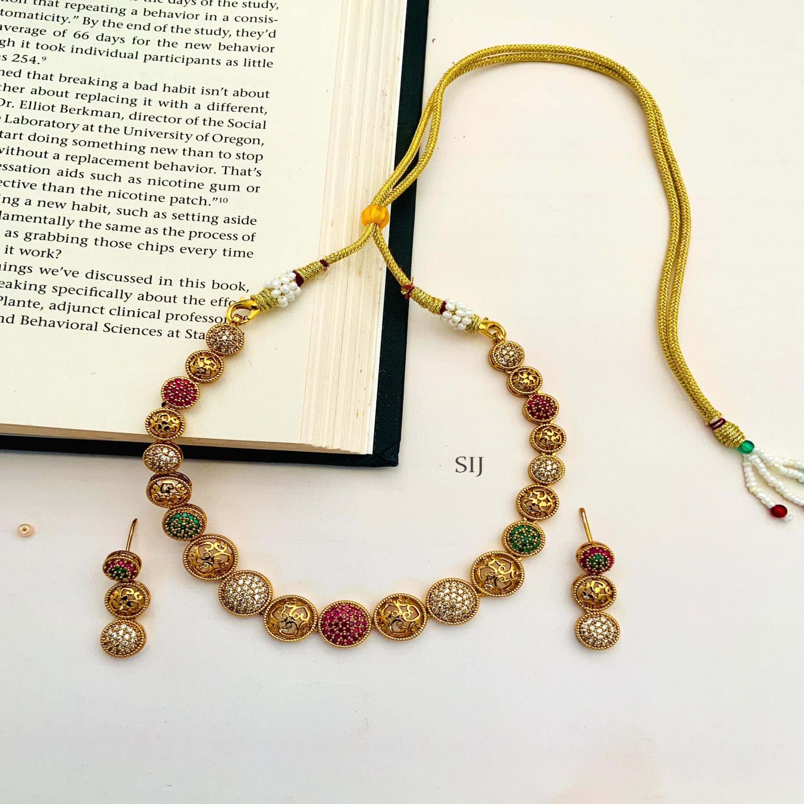 Stunning Gold Plated Antique Necklace Set