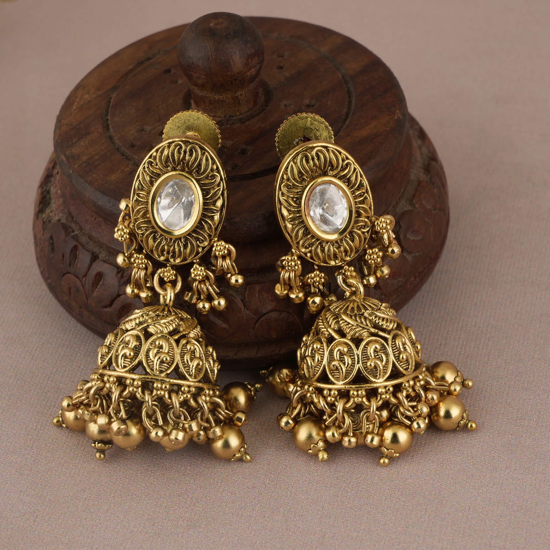 Marvelous Gold Plated Antique Kundan Necklace Set