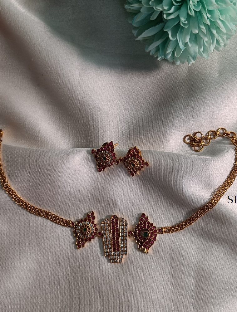 Elite Temple Choker Set