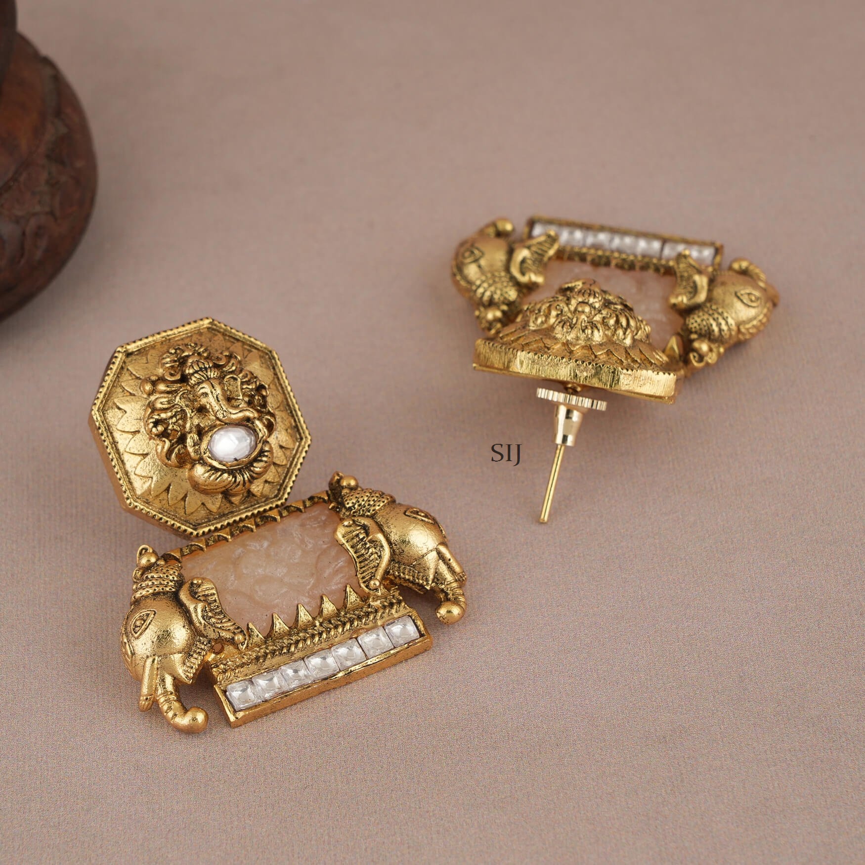 Traditional And Antique Lord Ganesha Kundan Earrings
