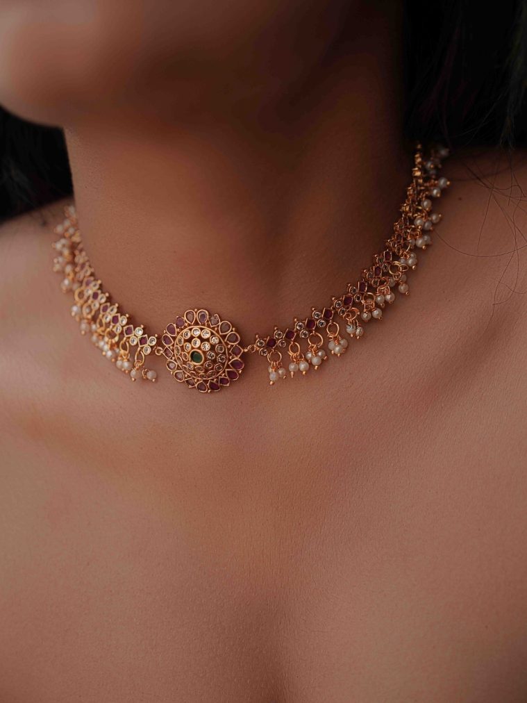 Traditional Floral Design Kemp Choker