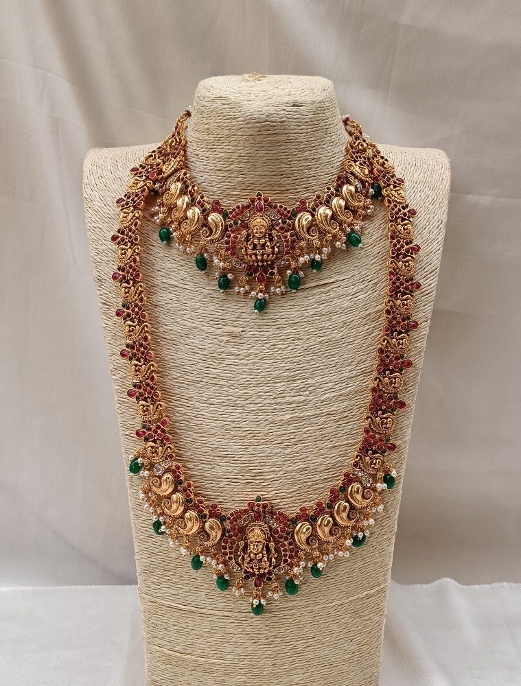 Attractive Kemp Stone Bridal Set with Green Beads