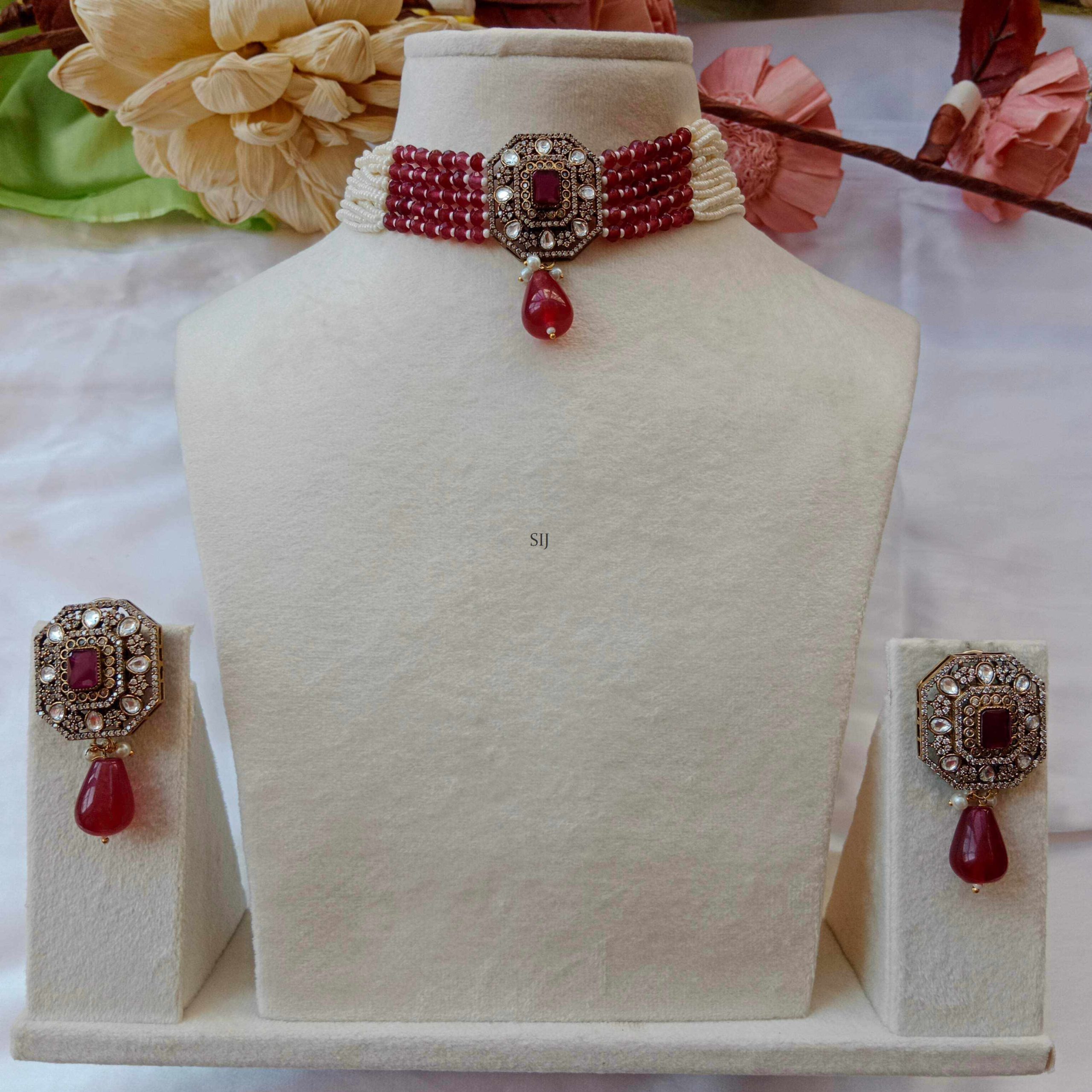 Elegant Pearl Red Beads Victorian Choker