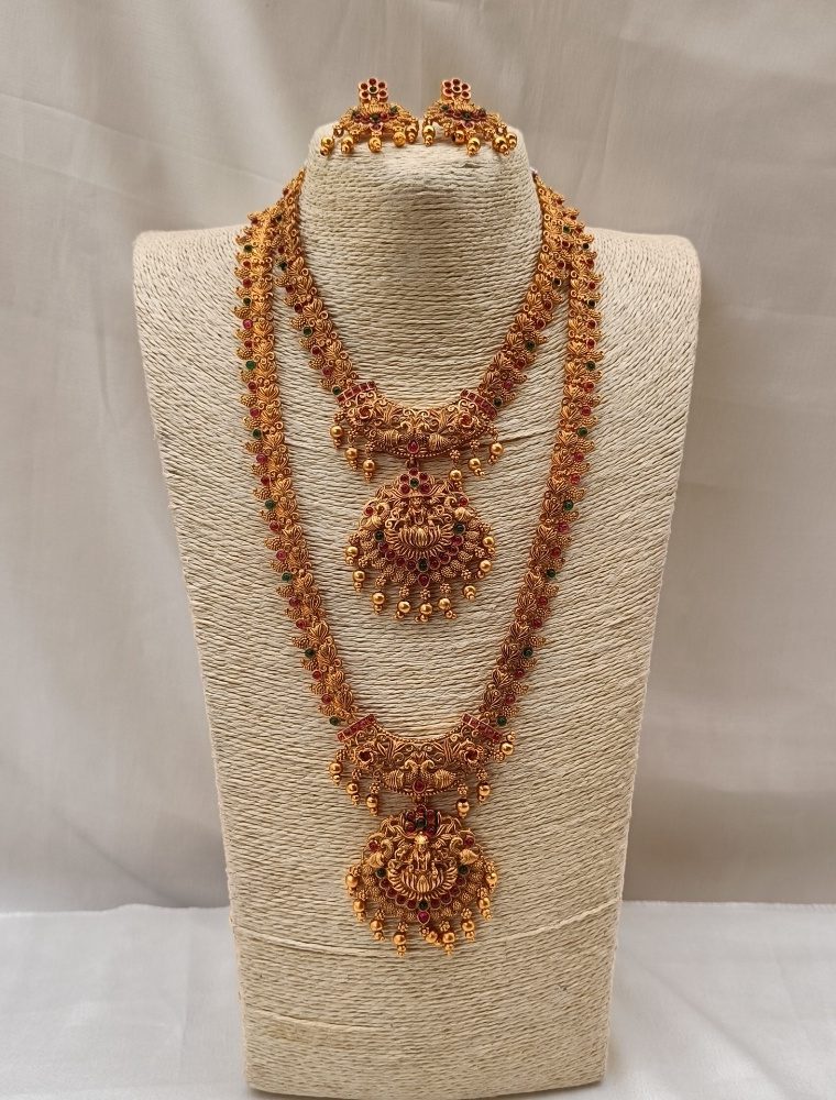 Fabulous Lakshmi Bridal Set with Gold Beads