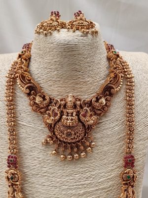 Marvelous Grand Lakshmi Bridal Set