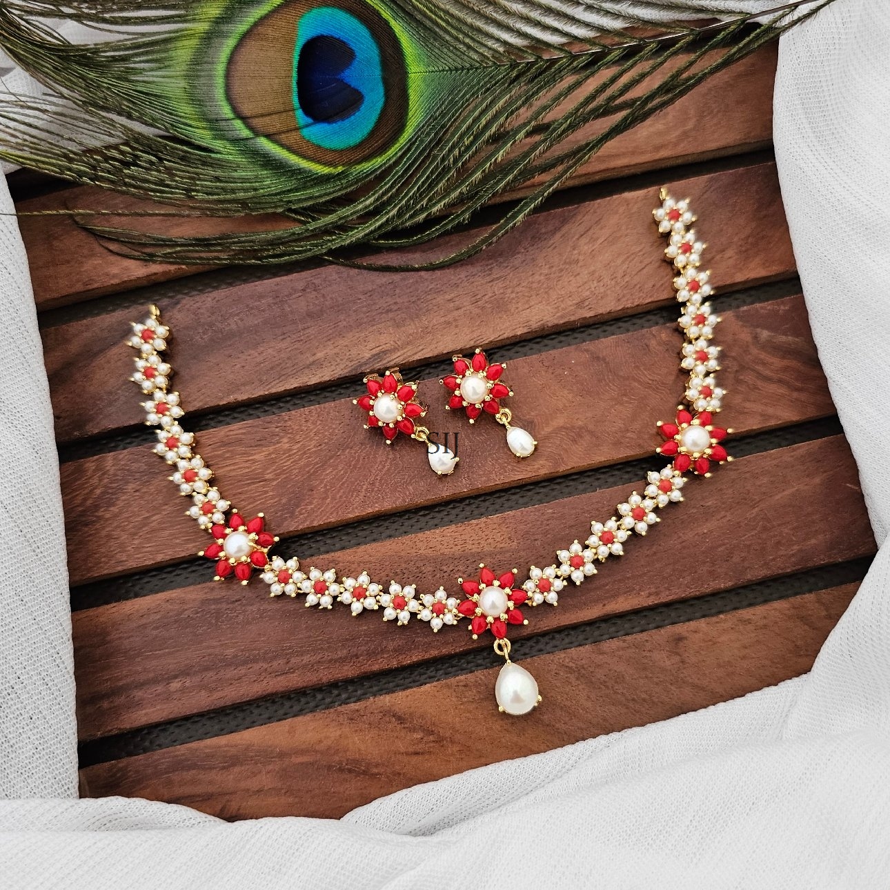Trendy Pearl Stone Necklace