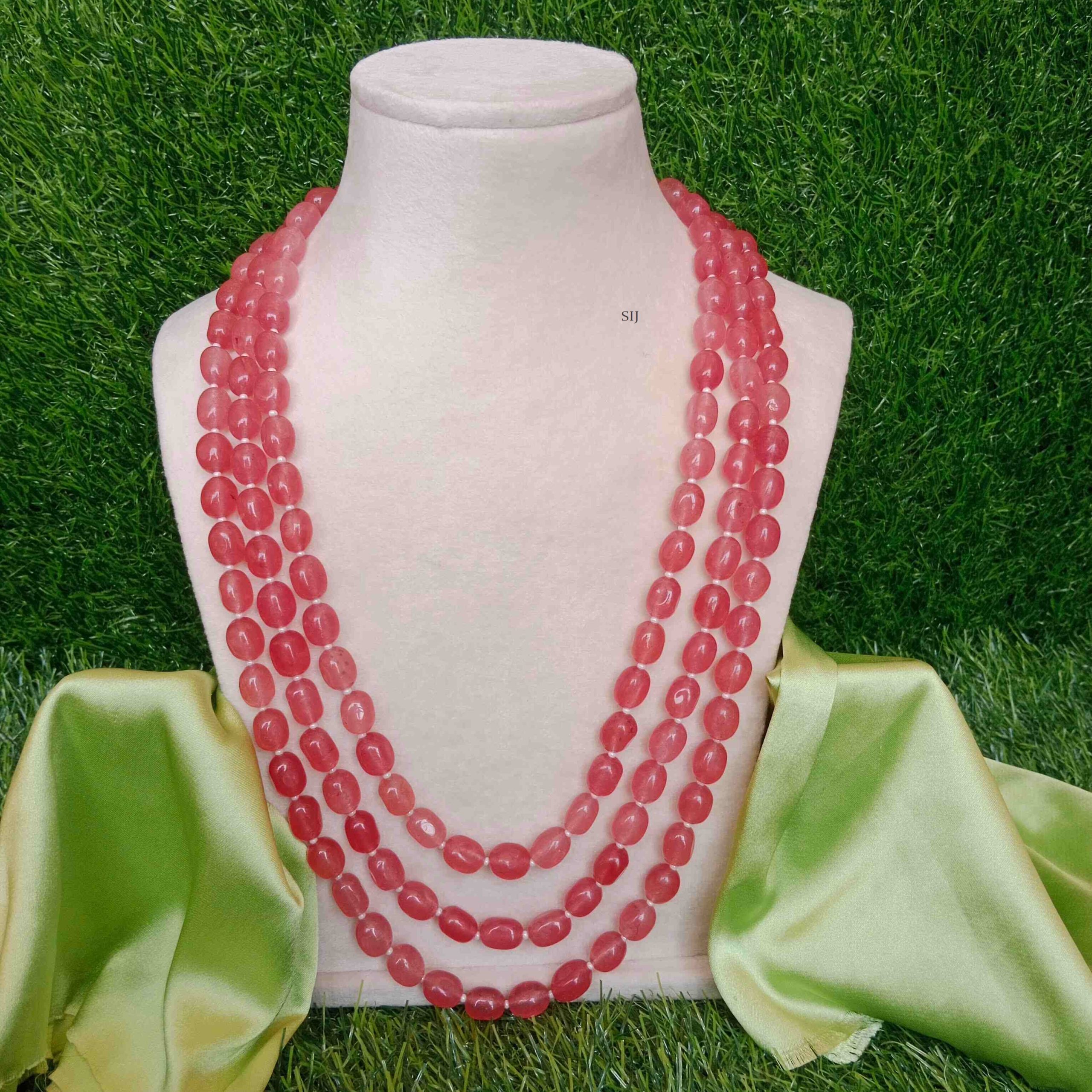 Traditional Three Layers Light Pink Beads Necklace