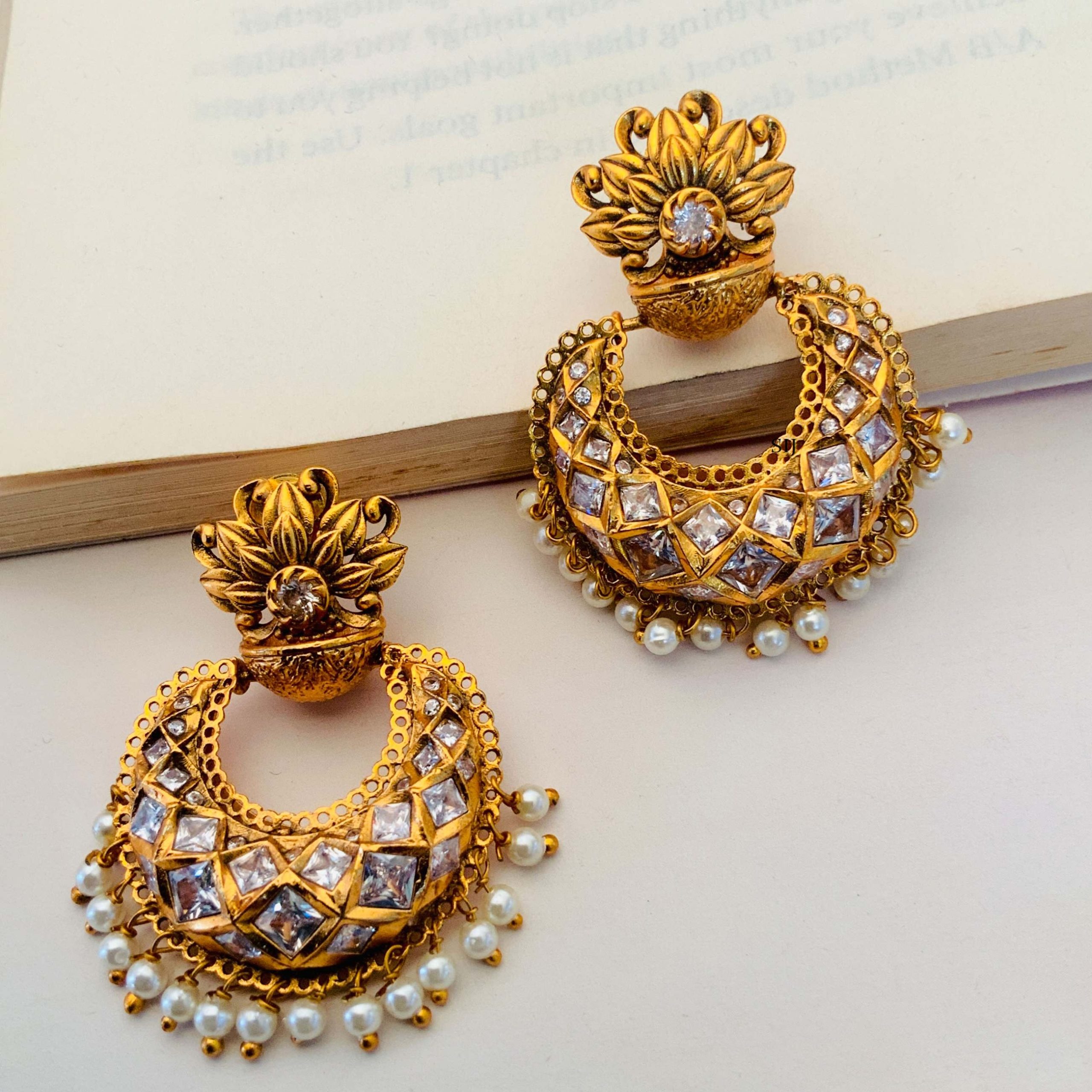 Antique Chand Bali Kundan Earrings with Pearls