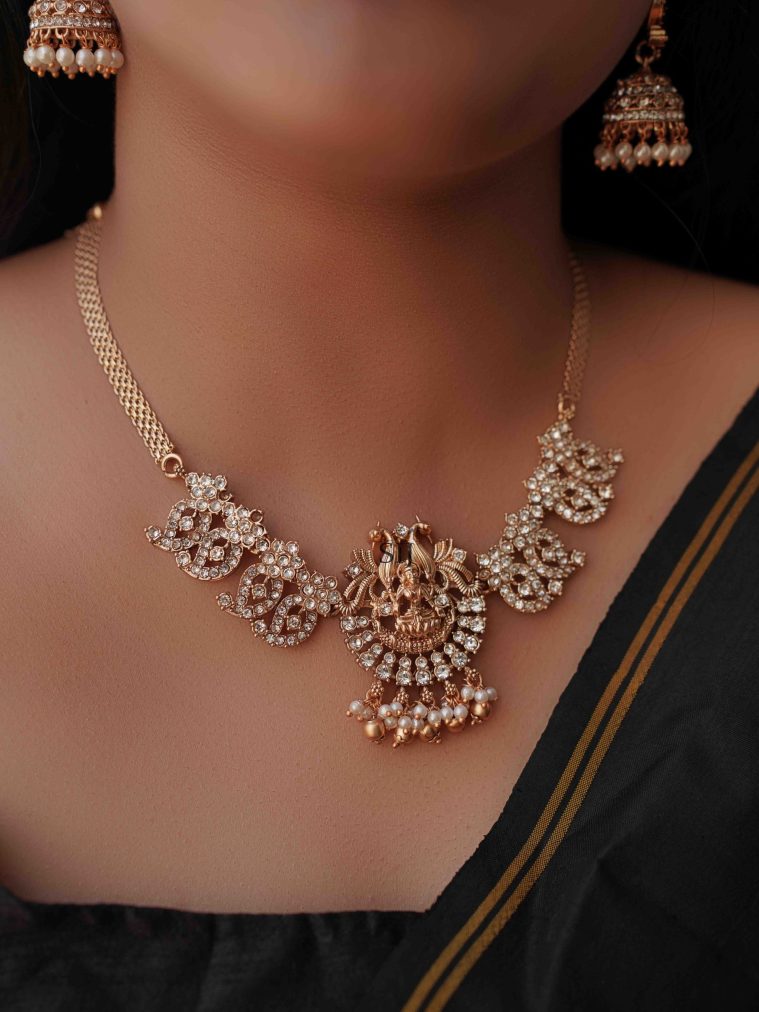 Imitation Dual Peacock White Stone Necklace Set