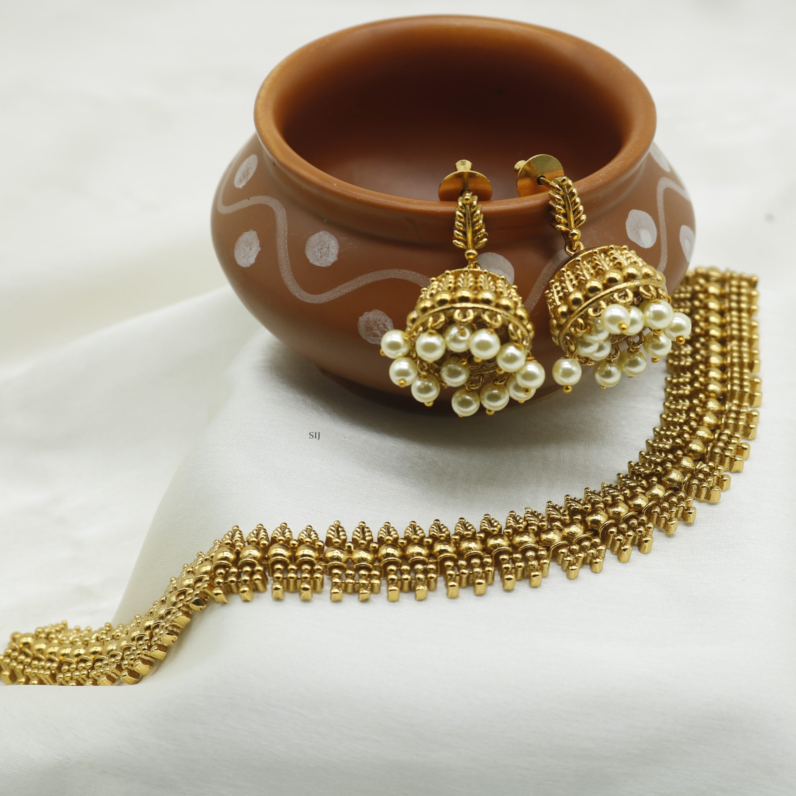 Golden Leaf Designer Necklace