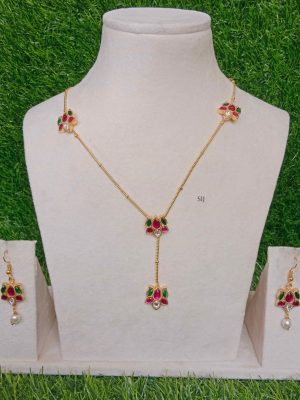 Mesmerising Jadau Lotus Stone Necklace