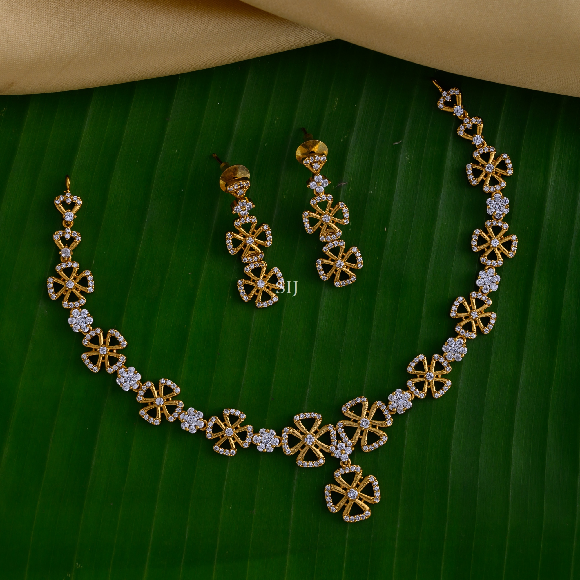 Gold Covering Kanika Flower Necklace
