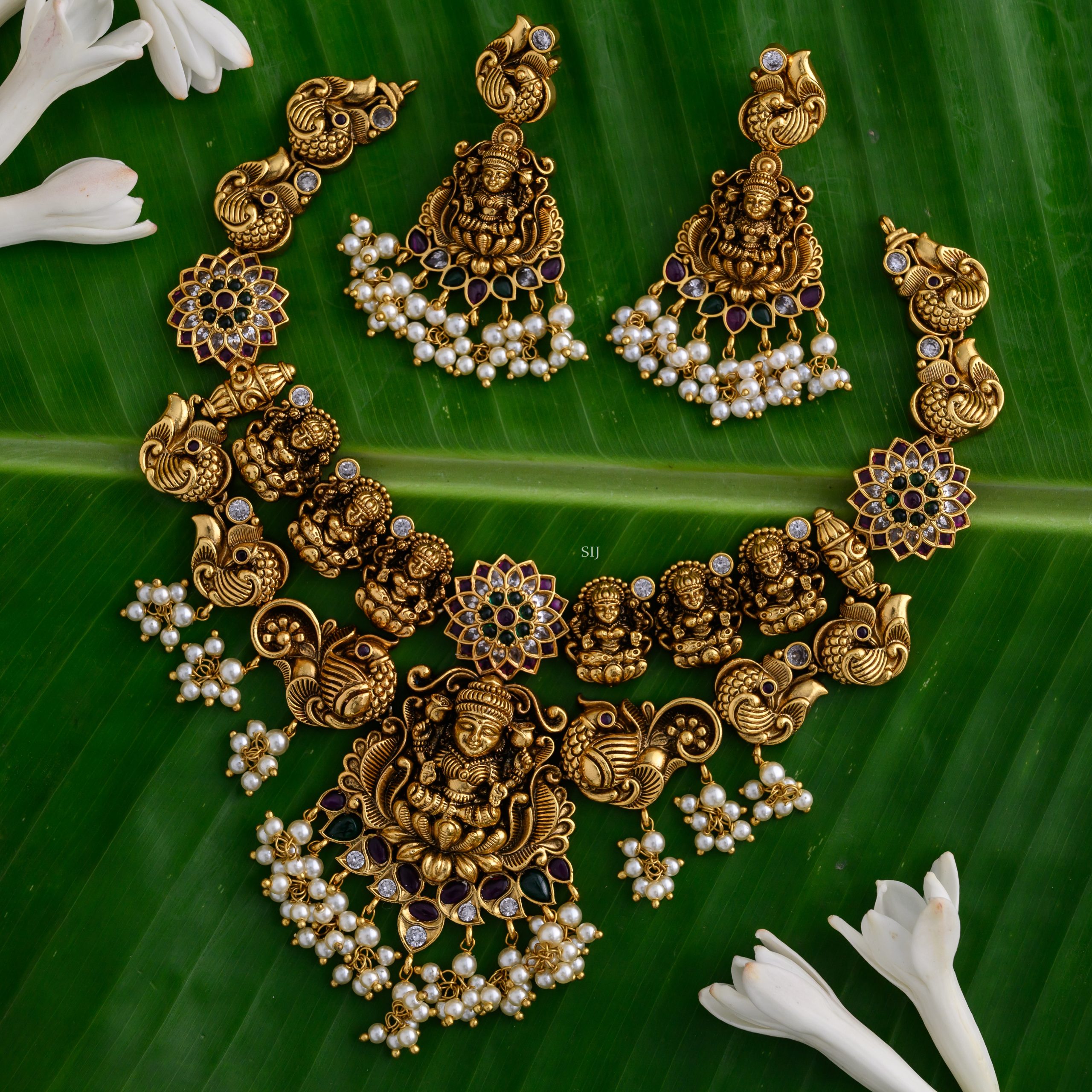 Traditional Lakshmi Necklace with Guttapusulu