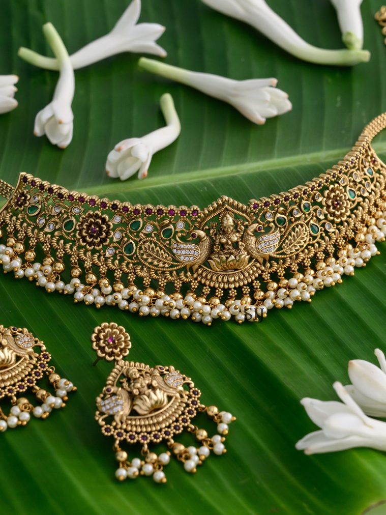 Lakshmi Stones Choker With Pearl Hanging