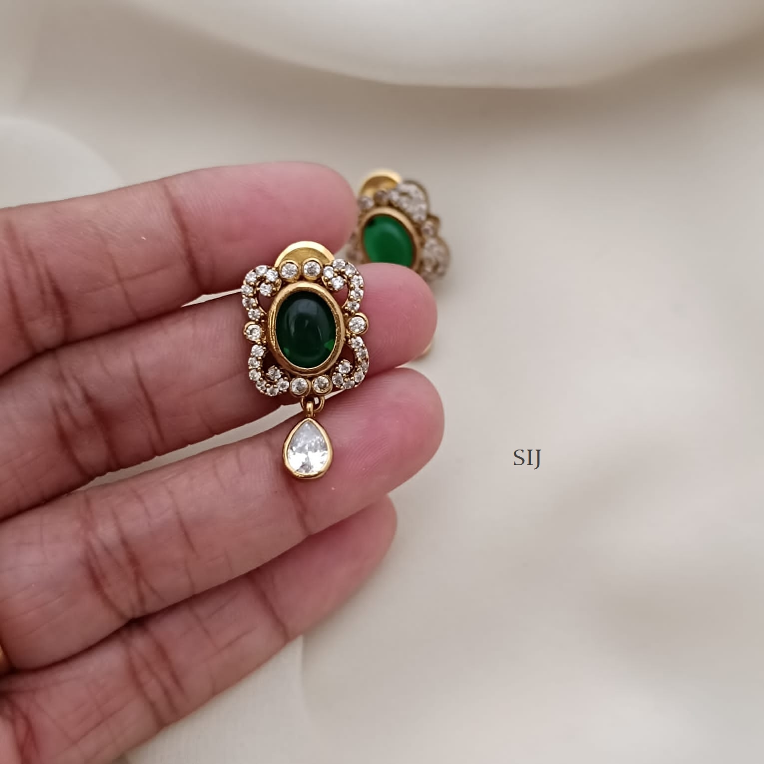 Imitation Victorian Emerald Drop Earrings