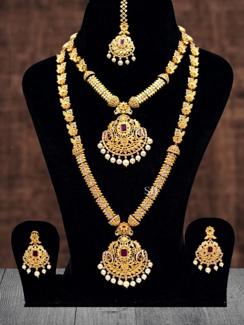 Matte Finish Semi Bridal Jewellery Set with Pearls