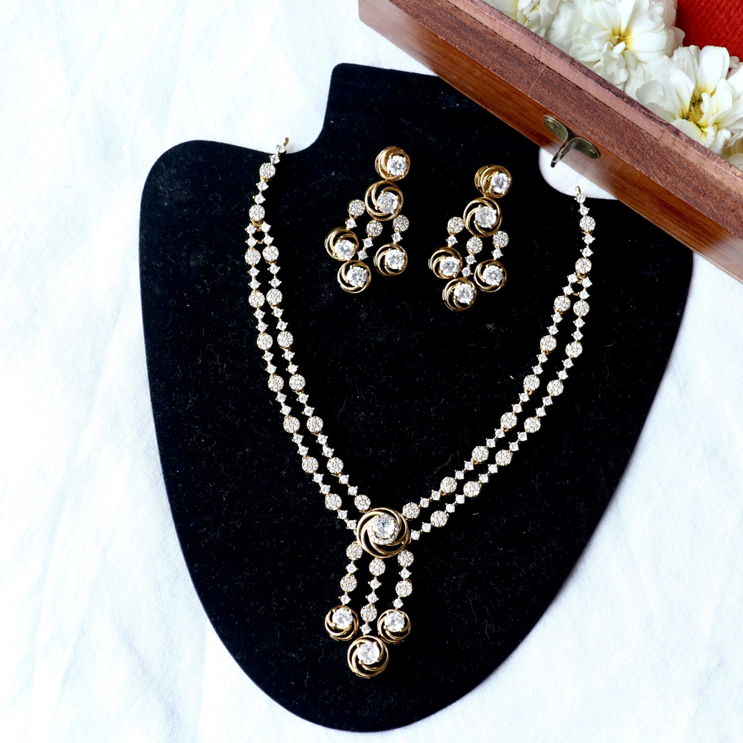 Double Layer White Stone Necklace Set