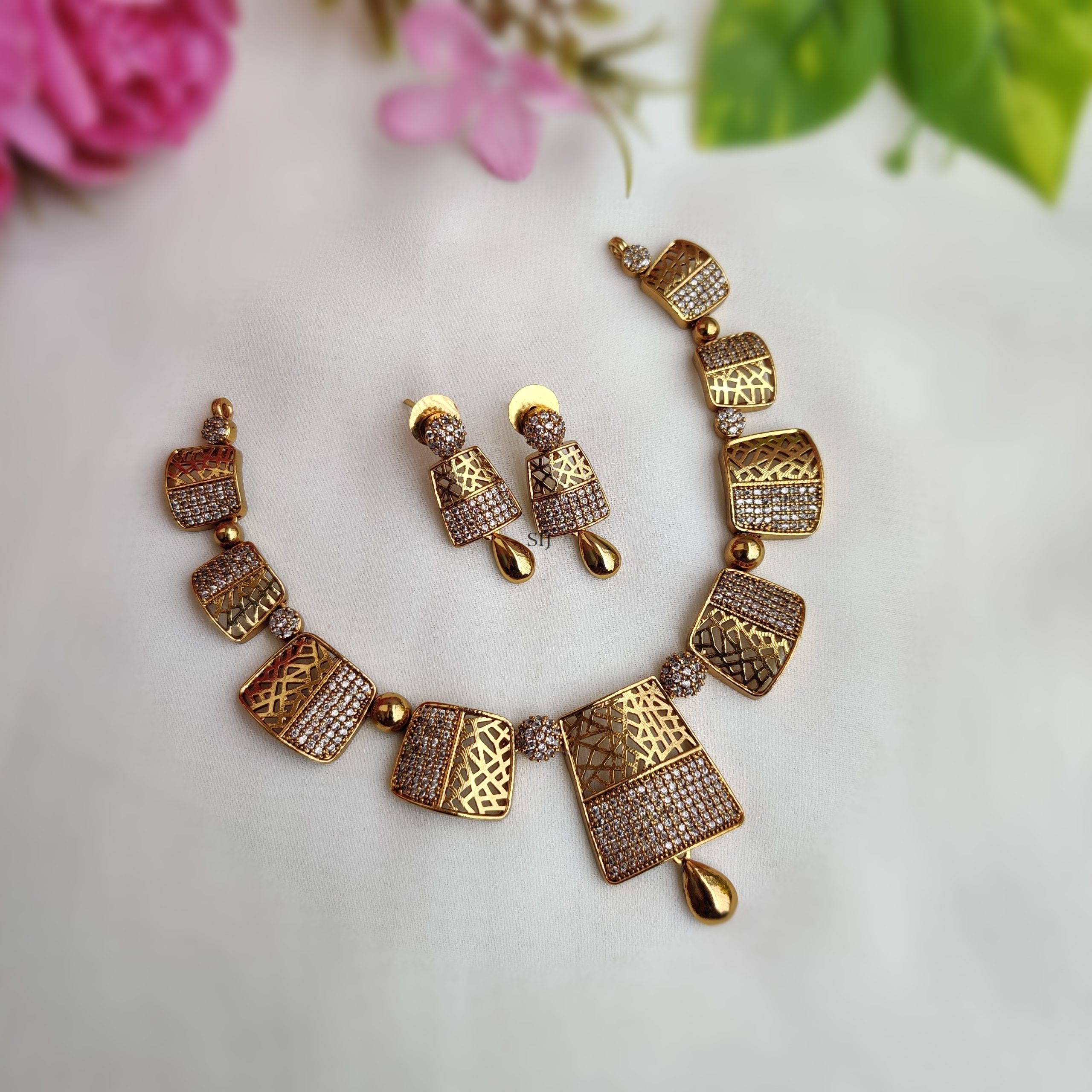 Gold Plated White Stones Necklace Set