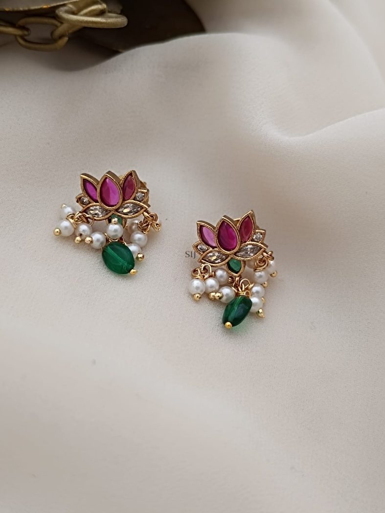 Lotus Pearl and Green Bread Earrings