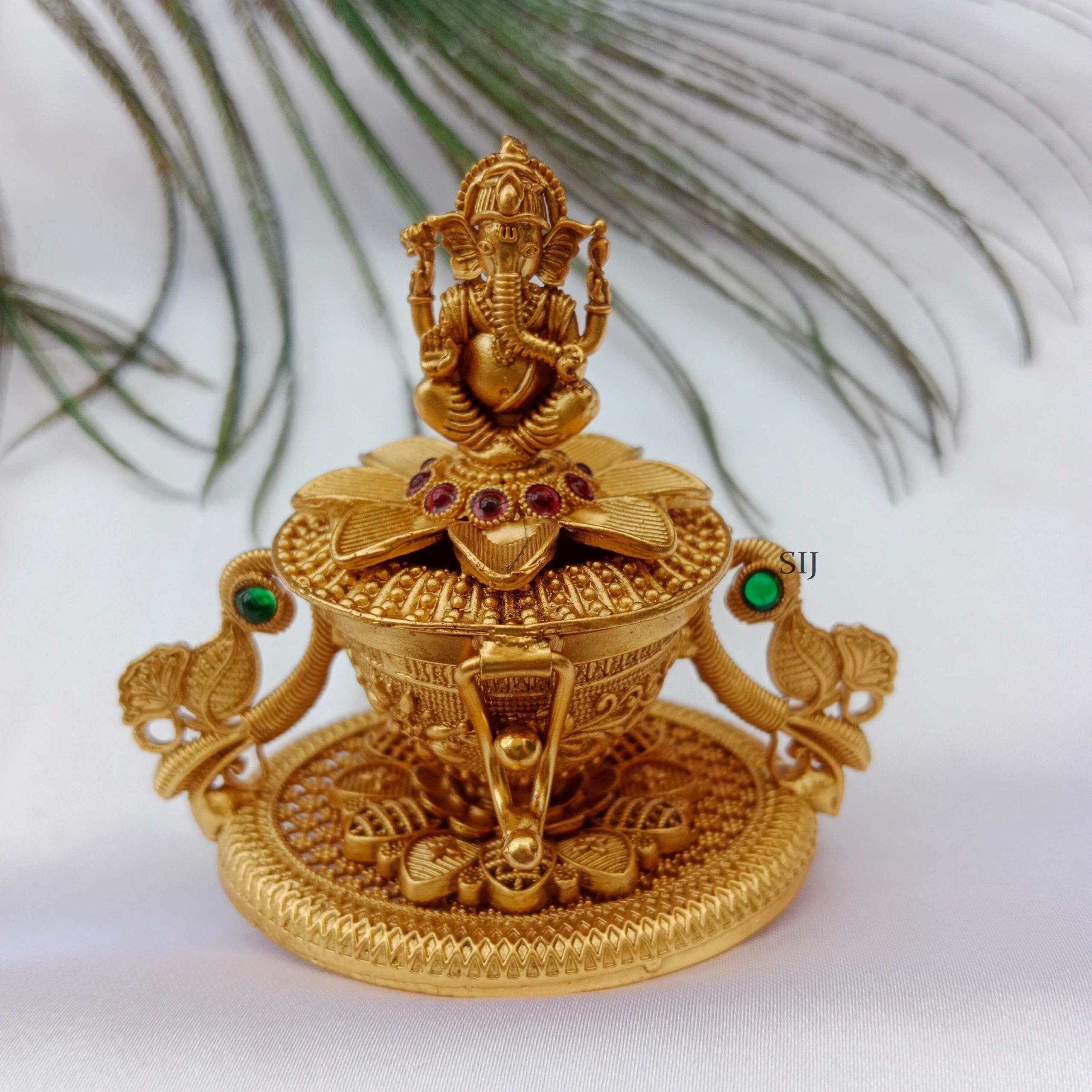 Antique Ganesha Design KumKum Box