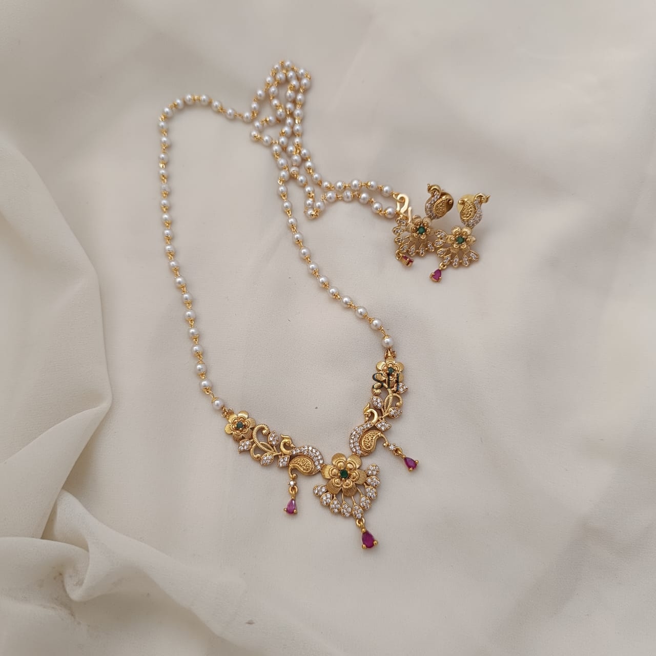 Floral Pearl Long Dollar Chain Set