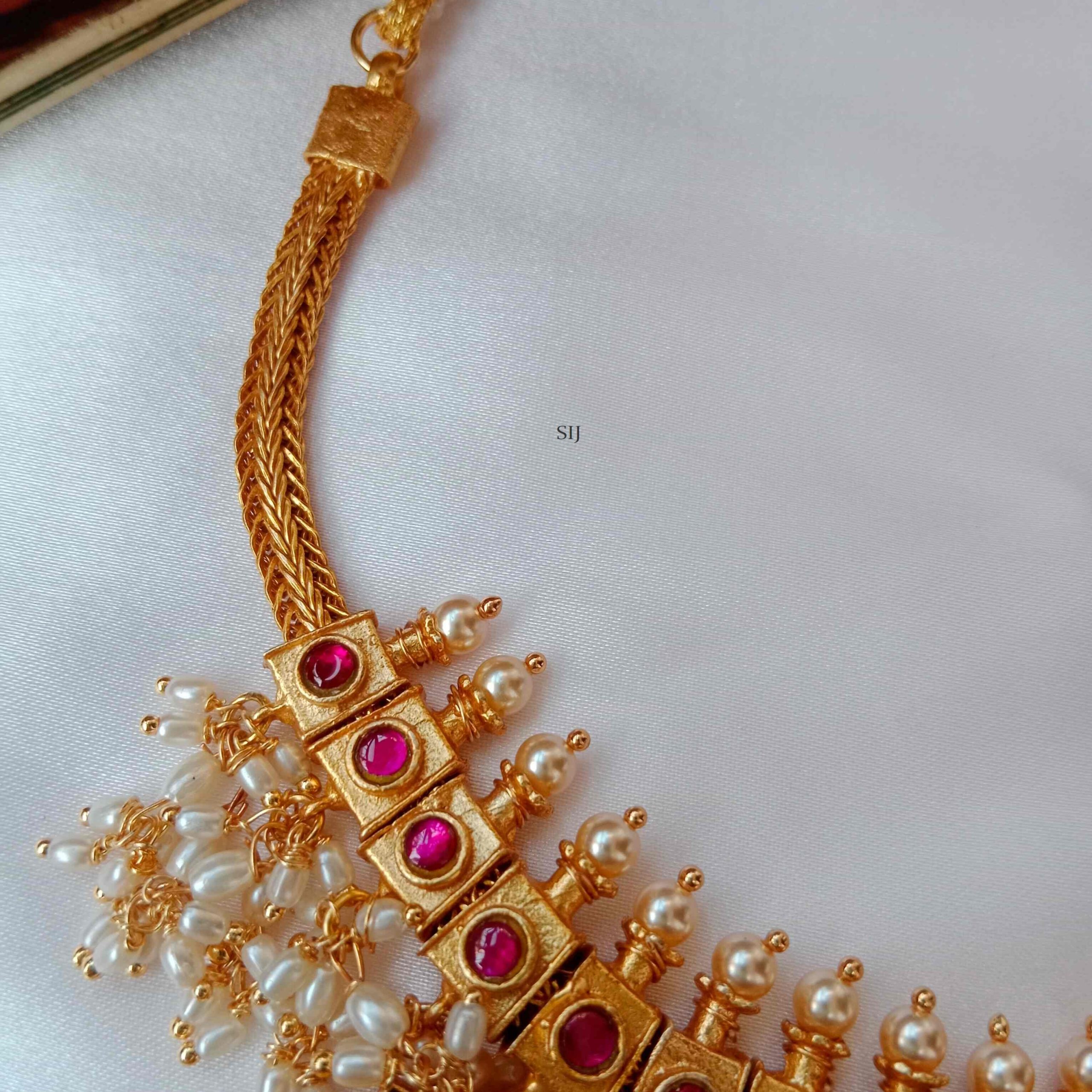 Gold Plated Jadau Kundan Pendants Necklace with Guttapusalu