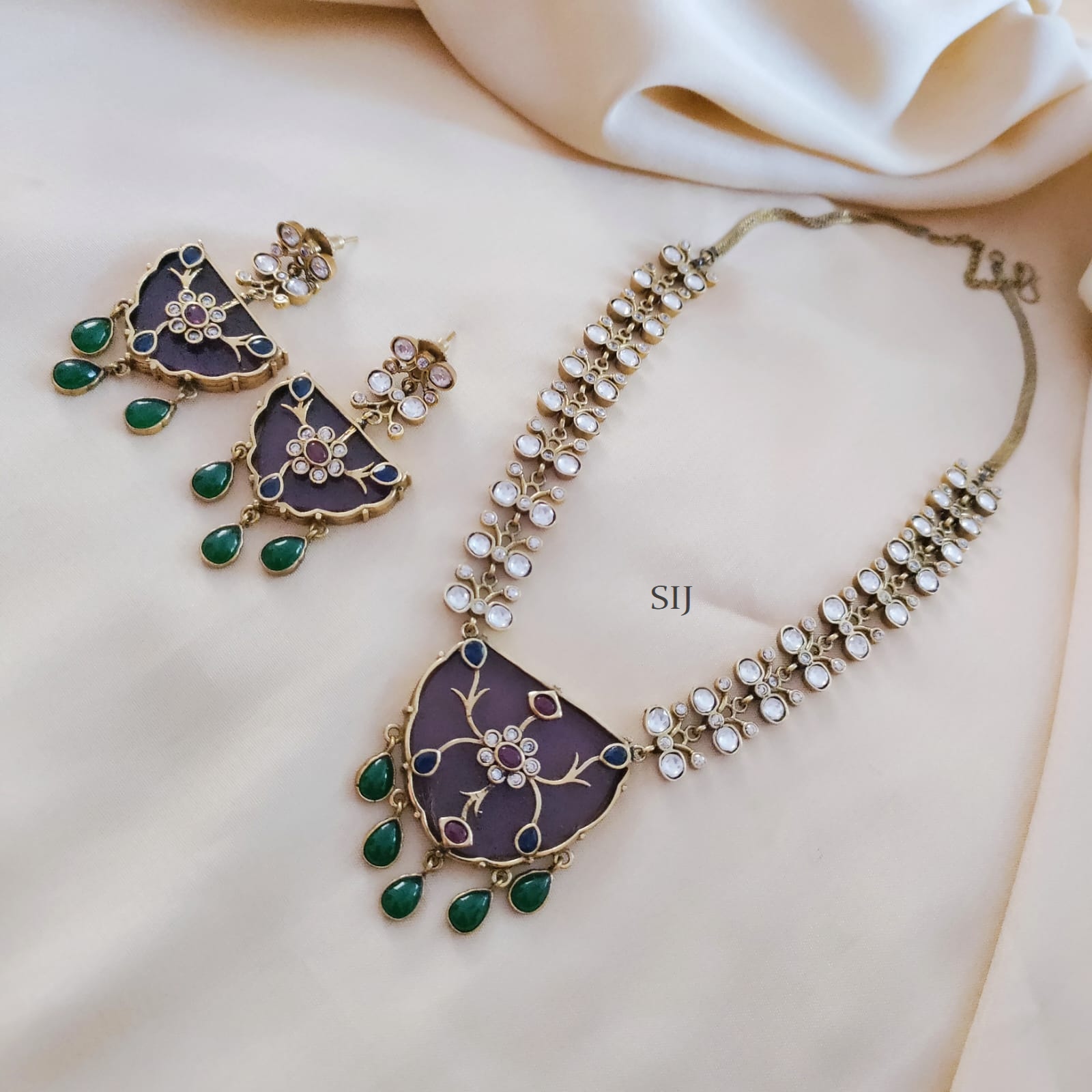 Kundan Stone Necklace Set