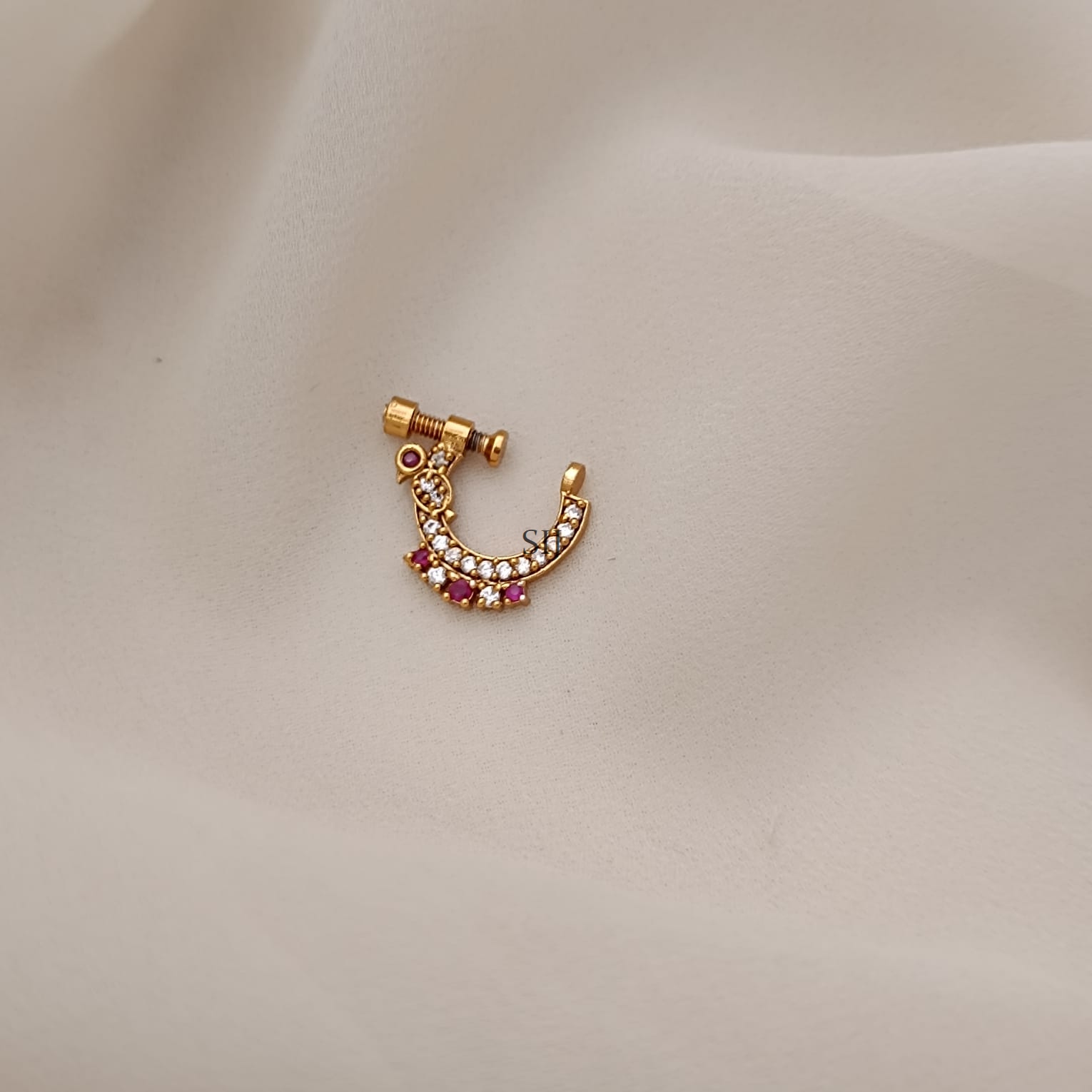 White And Ruby Stones Screw And Ring Type Nose Pin