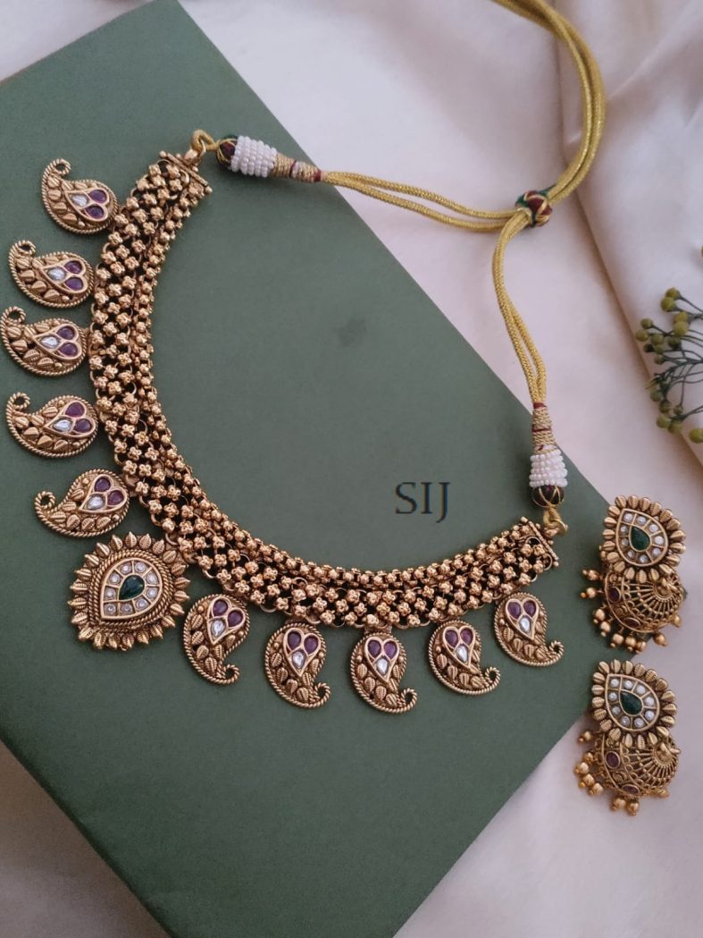 Paisley Shaped Antique Gold Necklace Set