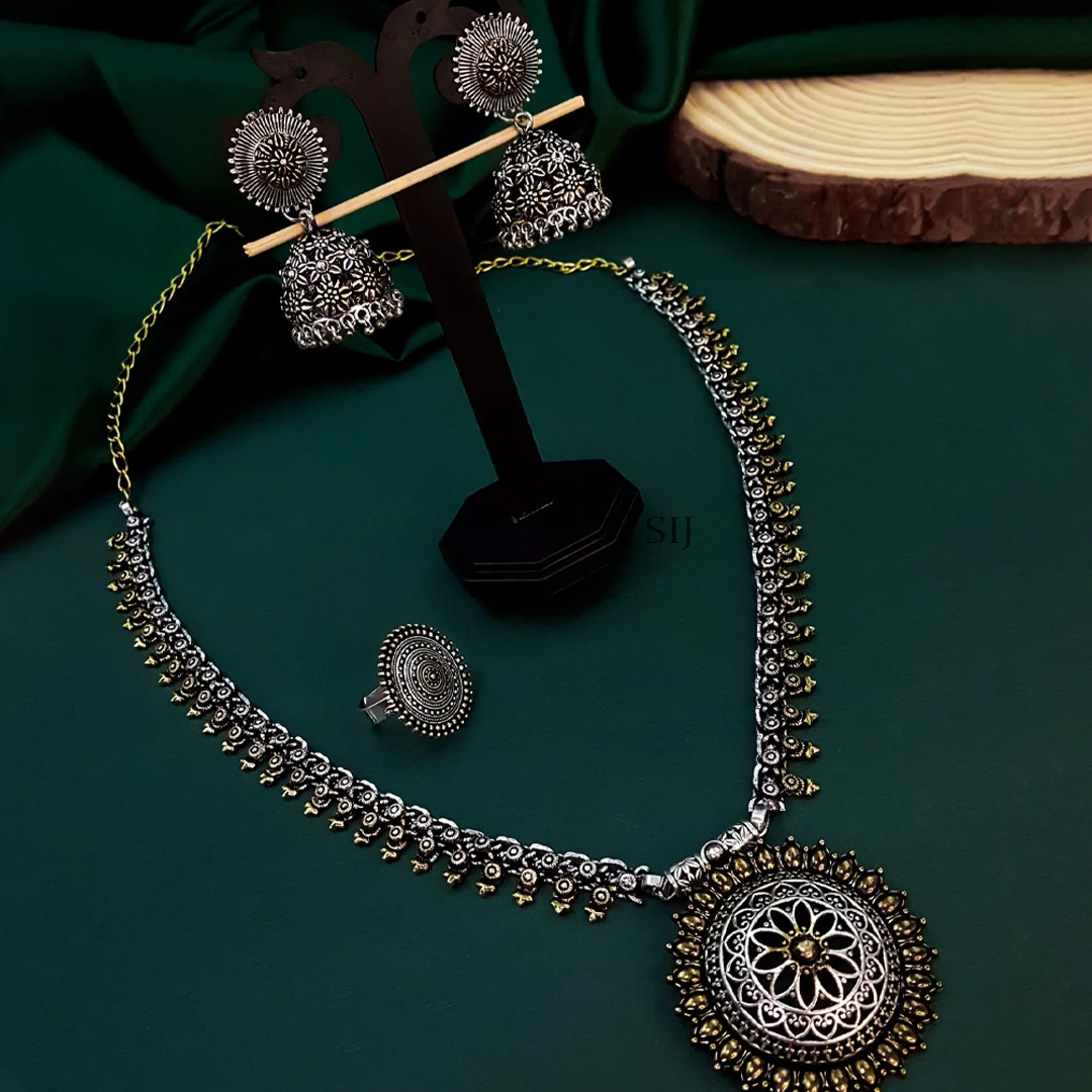 Round Pendant Dual Tone Oxidised Jewellery Set