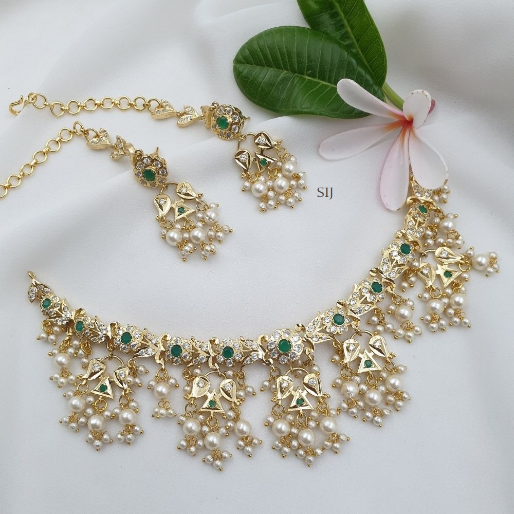 Green and White Stone Floral Necklace