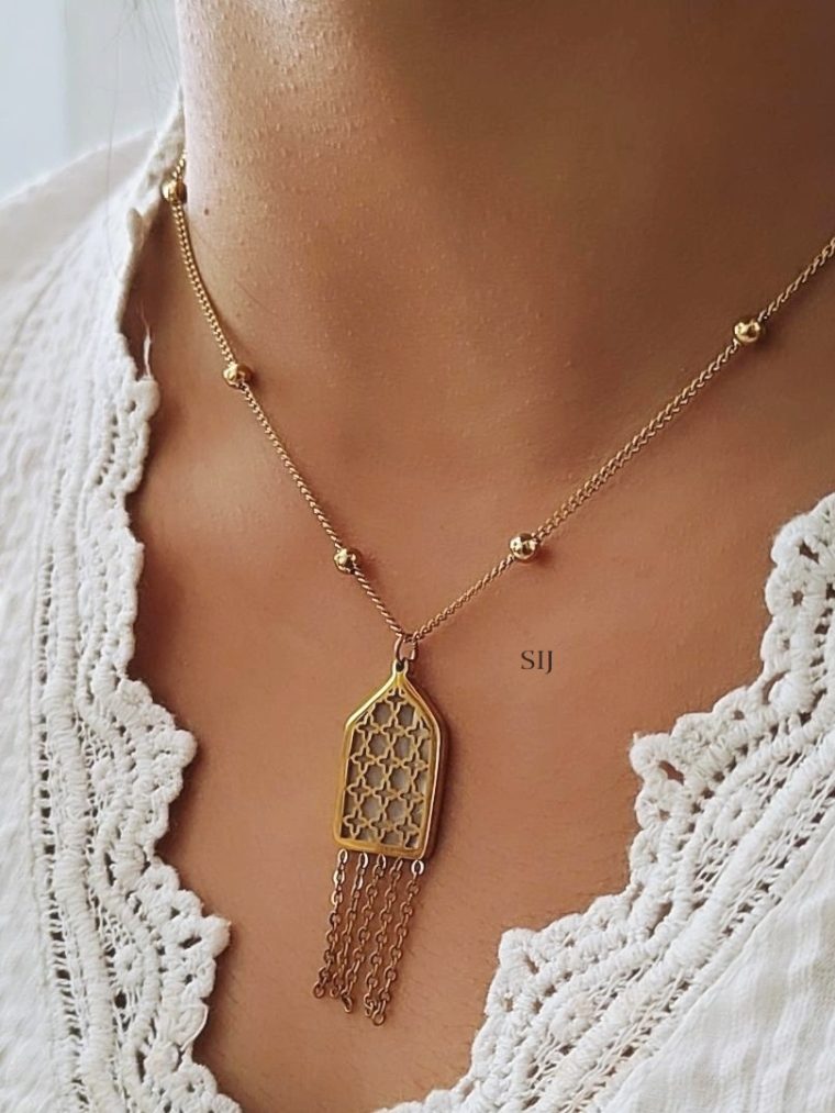 Antique Gold Plated Chain with Design Pendant