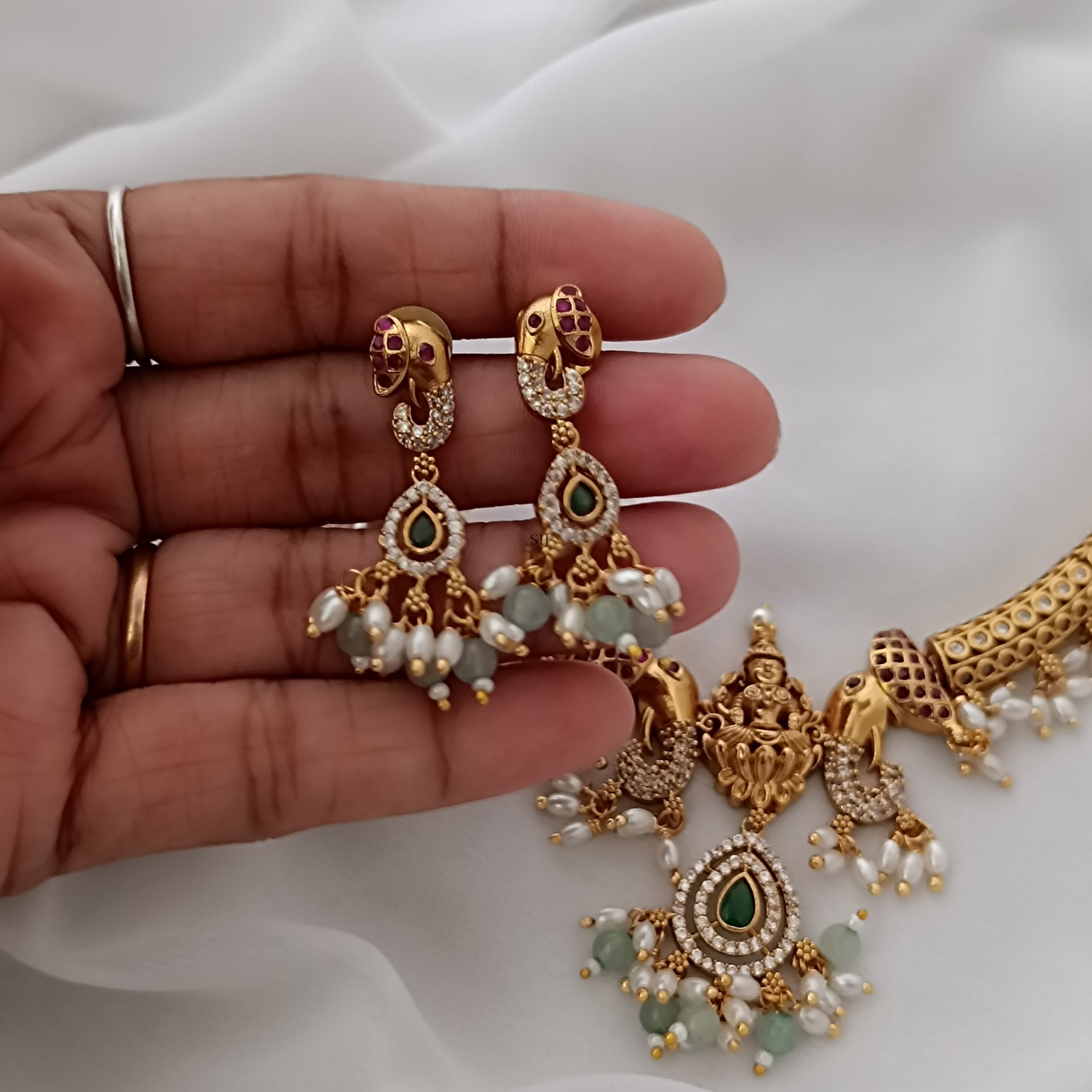 Imitation Pearl Drop Hasli Necklace
