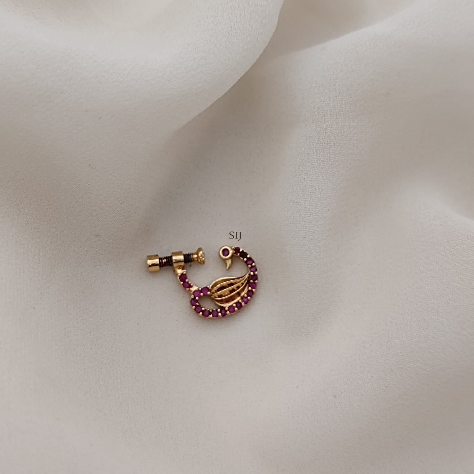 Leaf Design Ruby Peacock Screwtype Nose Pin
