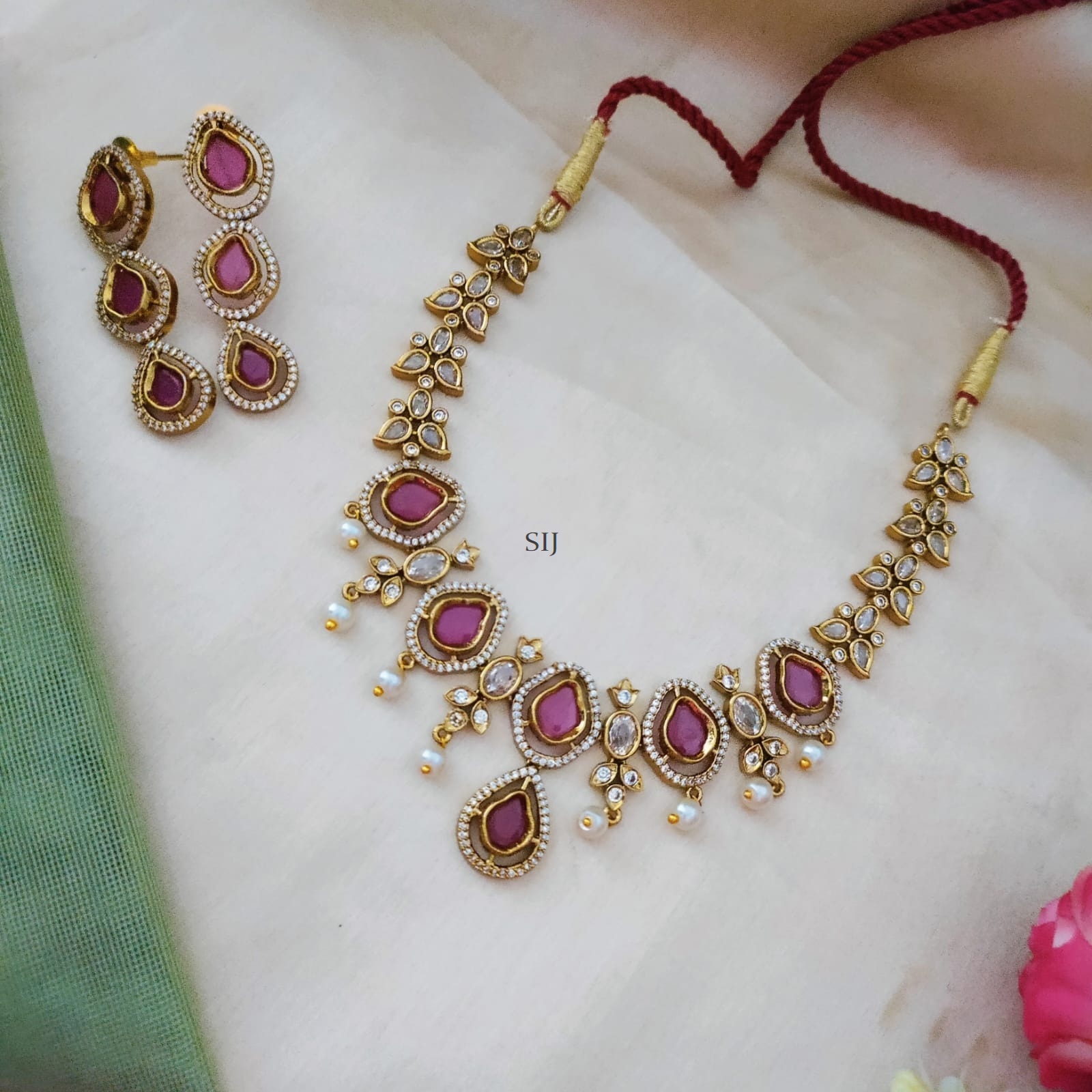 Pearl Drop Kundan Stone Necklace